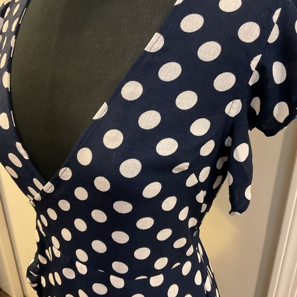 🩶 Paper Hearts White Polka Dot Mini Wrap Dress Size Small - Picture 4 of 8